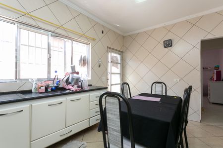 Casa para alugar com 170m², 2 quartos e 2 vagas Casa para alugar com 170m², 2 quartos e 2 vagasCozinha
