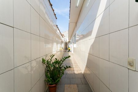 Casa para alugar com 170m², 2 quartos e 2 vagas Casa para alugar com 170m², 2 quartos e 2 vagasÁrea Externa - Entrada