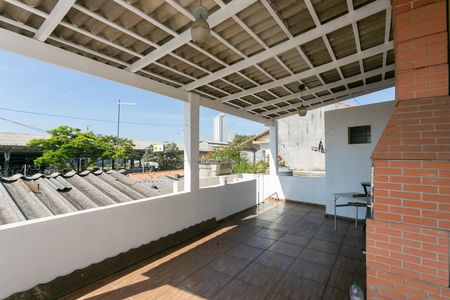 Casa para alugar com 170m², 2 quartos e 2 vagas Casa para alugar com 170m², 2 quartos e 2 vagasTerraço - Churrasqueira