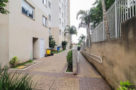 Apartamento para alugar com 32m², 2 quartos e sem vaga Apartamento para alugar com 32m², 2 quartos e sem vagaÁrea comum - Rampa de acesso