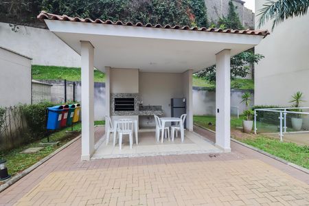 Apartamento para alugar com 32m², 2 quartos e sem vaga Apartamento para alugar com 32m², 2 quartos e sem vagaÁrea comum - Churrasqueira