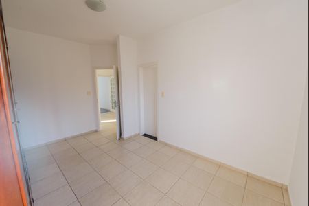Casa de condomínio para alugar com 363m², 5 quartos e 6 vagasSuíte 1