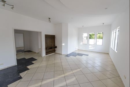 Casa de condomínio para alugar com 363m², 5 quartos e 6 vagasSala