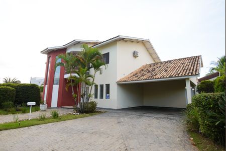 Casa de condomínio para alugar com 363m², 5 quartos e 6 vagasFachada da Casa