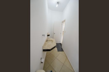 Casa de condomínio para alugar com 363m², 5 quartos e 6 vagasLavabo