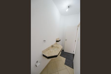 Casa de condomínio para alugar com 363m², 5 quartos e 6 vagasLavabo