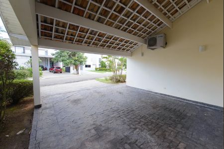Casa de condomínio para alugar com 363m², 5 quartos e 6 vagasGaragem