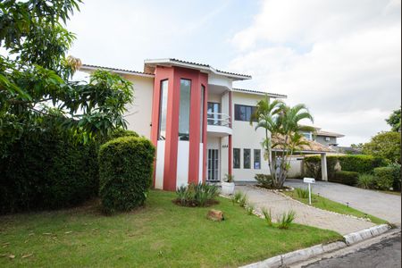 Casa de condomínio para alugar com 363m², 5 quartos e 6 vagasFachada da Casa