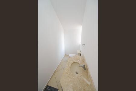 Casa de condomínio para alugar com 363m², 5 quartos e 6 vagasLavabo