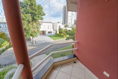 Casa de condomínio para alugar com 363m², 5 quartos e 6 vagasVaranda do Quarto 1