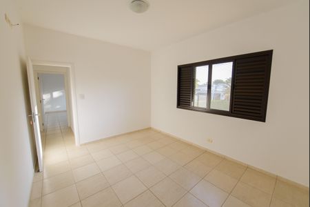 Casa de condomínio para alugar com 363m², 5 quartos e 6 vagasQuarto 3