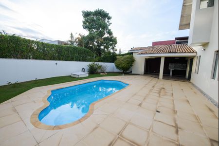 Casa de condomínio para alugar com 363m², 5 quartos e 6 vagasÁrea de Lazer - Piscina