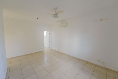 Casa de condomínio para alugar com 363m², 5 quartos e 6 vagasSuíte master