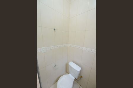 Casa de condomínio para alugar com 363m², 5 quartos e 6 vagasBanheiro da Área de Lazer