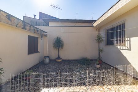 Quintal de casa à venda com 4 quartos, 400m² em Vila Brasilina, São Paulo
