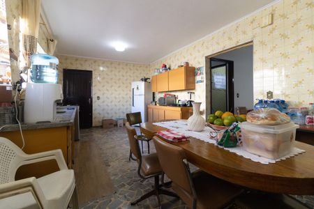 Cozinha  de casa à venda com 4 quartos, 400m² em Vila Brasilina, São Paulo