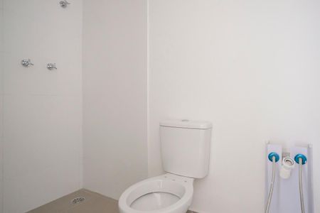Apartamento à venda com 69m², 2 quartos e 2 vagasBanheiro social