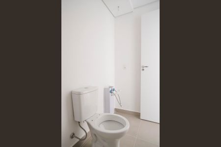 Apartamento à venda com 69m², 2 quartos e 2 vagasBanheiro social