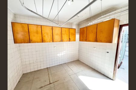 Casa para alugar com 534m², 4 quartos e 12 vagas Casa para alugar com 534m², 4 quartos e 12 vagasLavanderia