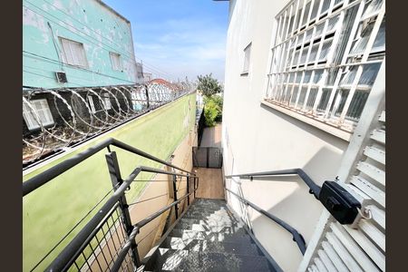 Casa para alugar com 534m², 4 quartos e 12 vagas Casa para alugar com 534m², 4 quartos e 12 vagasEscada