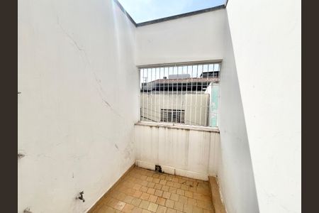 Casa para alugar com 534m², 4 quartos e 12 vagas Casa para alugar com 534m², 4 quartos e 12 vagasVaranda