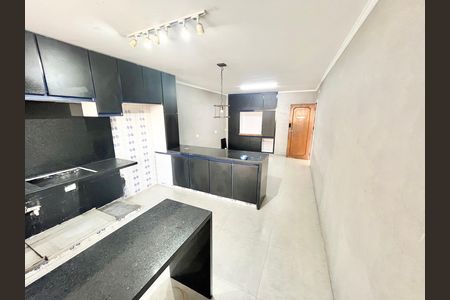 Casa para alugar com 534m², 4 quartos e 12 vagas Casa para alugar com 534m², 4 quartos e 12 vagasCozinha