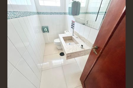 Casa para alugar com 534m², 4 quartos e 12 vagas Casa para alugar com 534m², 4 quartos e 12 vagasLavabo