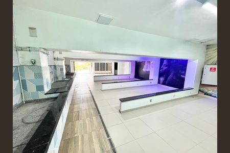 Casa para alugar com 534m², 4 quartos e 12 vagas Casa para alugar com 534m², 4 quartos e 12 vagasGaragem