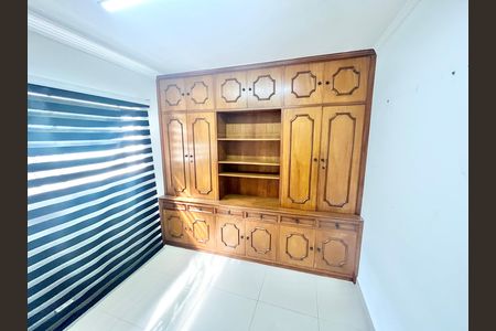 Casa para alugar com 534m², 4 quartos e 12 vagas Casa para alugar com 534m², 4 quartos e 12 vagasEscritório