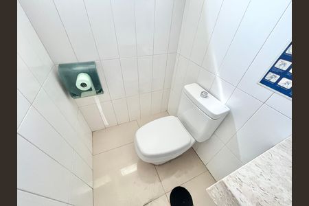 Casa para alugar com 534m², 4 quartos e 12 vagas Casa para alugar com 534m², 4 quartos e 12 vagasLavabo