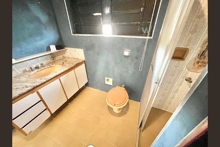 Casa para alugar com 534m², 4 quartos e 12 vagas Casa para alugar com 534m², 4 quartos e 12 vagasBanheiro