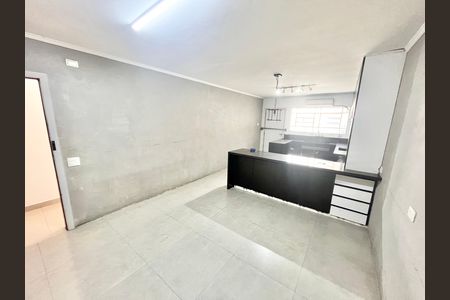 Casa para alugar com 534m², 4 quartos e 12 vagas Casa para alugar com 534m², 4 quartos e 12 vagasCozinha