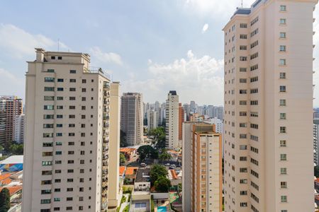 Apartamento à venda com 161m², 2 quartos e 3 vagas Apartamento à venda com 161m², 2 quartos e 3 vagasVista da Suíte
