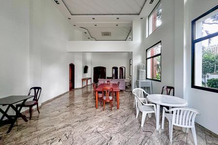 Apartamento à venda com 161m², 2 quartos e 3 vagas Apartamento à venda com 161m², 2 quartos e 3 vagasÁrea comum - Salão de festas