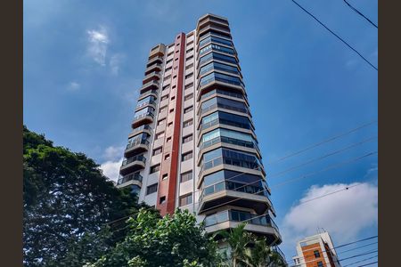 Apartamento à venda com 161m², 2 quartos e 3 vagas Apartamento à venda com 161m², 2 quartos e 3 vagasFachada do Prédio