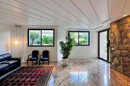 Apartamento à venda com 161m², 2 quartos e 3 vagas Apartamento à venda com 161m², 2 quartos e 3 vagasHall social