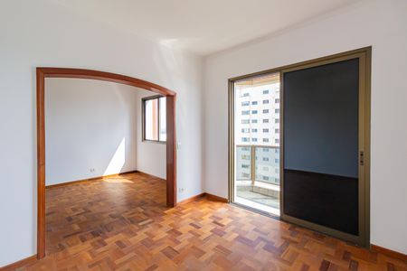 Apartamento à venda com 161m², 2 quartos e 3 vagas Apartamento à venda com 161m², 2 quartos e 3 vagasSuíte