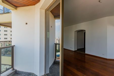 Apartamento à venda com 161m², 2 quartos e 3 vagas Apartamento à venda com 161m², 2 quartos e 3 vagasVaranda da Sala 1