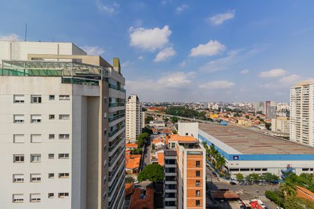 Apartamento à venda com 161m², 2 quartos e 3 vagas Apartamento à venda com 161m², 2 quartos e 3 vagasVista do Quarto de Serviço