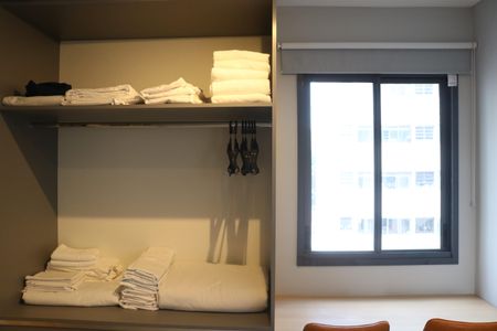 Quarto de kitnet/studio à venda com 1 quarto, 27m² em Água Branca, São Paulo