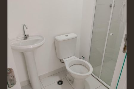 Banheiro de apartamento para alugar com 2 quartos, 32m² em Jardim Celeste, São Paulo