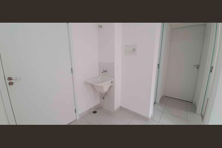 Apartamento para alugar com 32m², 2 quartos e sem vaga Apartamento para alugar com 32m², 2 quartos e sem vagaÁrea de Serviço