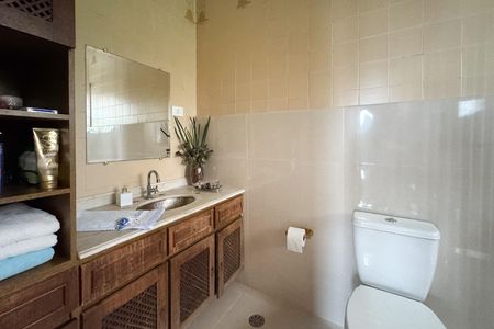 Casa à venda com 276m², 3 quartos e 2 vagas Casa à venda com 276m², 3 quartos e 2 vagasBanheiro - Suíte