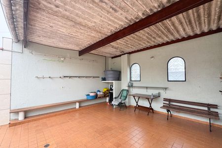 Casa à venda com 276m², 3 quartos e 2 vagas Casa à venda com 276m², 3 quartos e 2 vagasÁrea - Churrasqueira