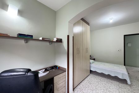 Casa à venda com 276m², 3 quartos e 2 vagas Casa à venda com 276m², 3 quartos e 2 vagasQuarto 1