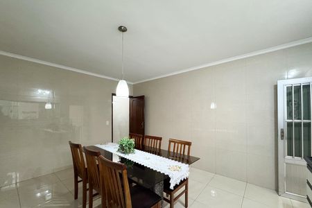 Casa à venda com 276m², 3 quartos e 2 vagas Casa à venda com 276m², 3 quartos e 2 vagasCozinha