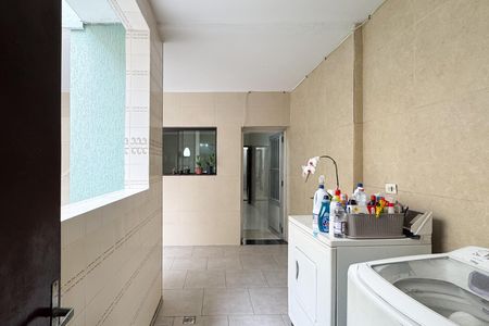Casa à venda com 276m², 3 quartos e 2 vagas Casa à venda com 276m², 3 quartos e 2 vagasÁrea de Serviço