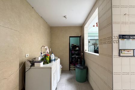 Casa à venda com 276m², 3 quartos e 2 vagas Casa à venda com 276m², 3 quartos e 2 vagasÁrea de Serviço
