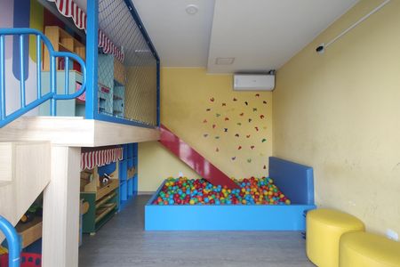 Apartamento para alugar com 42m², 2 quartos e 1 vaga Apartamento para alugar com 42m², 2 quartos e 1 vagaBrinquedoteca