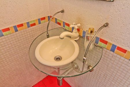Casa à venda com 212m², 3 quartos e 4 vagas Casa à venda com 212m², 3 quartos e 4 vagasLavabo